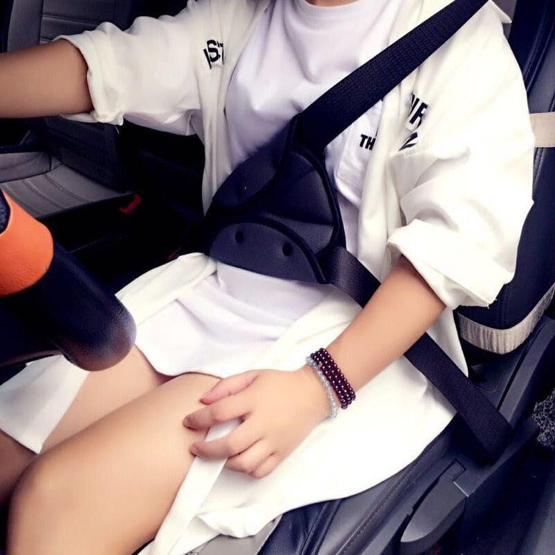 Child Seat Belt Adjustment Holder Car Anti-Neck Neck Baby Shoulder Cover Seat Belt Car Safe Seat Belt Cover Soft Adjustable Children Safety Belt Fixer Triangle Anti-ledge For Child Neck Protection Belts Seat Positioner Child Seatbelt for Kids Safety