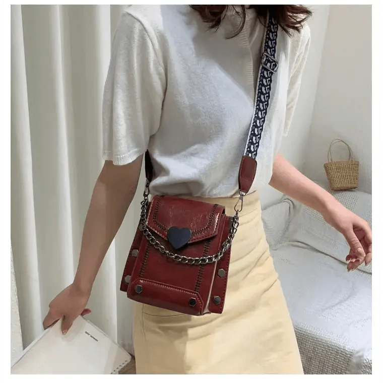 Modern Elegant Stunning Heart-Shaped Women's Bag Cute Studded Shoulder Bag For Women And Girls