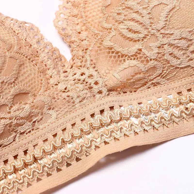 Stunning Women's French Style Lace Bra Girls Triangle Cup Lingerie With Deep V Wireless Underwear Soft Thin Seamless Bra